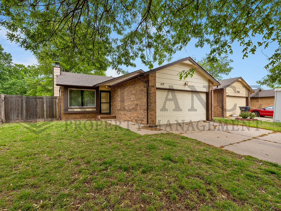 117 S Lark Ln