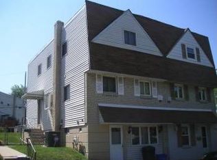 1702 Kendrick Ln, Norristown, PA