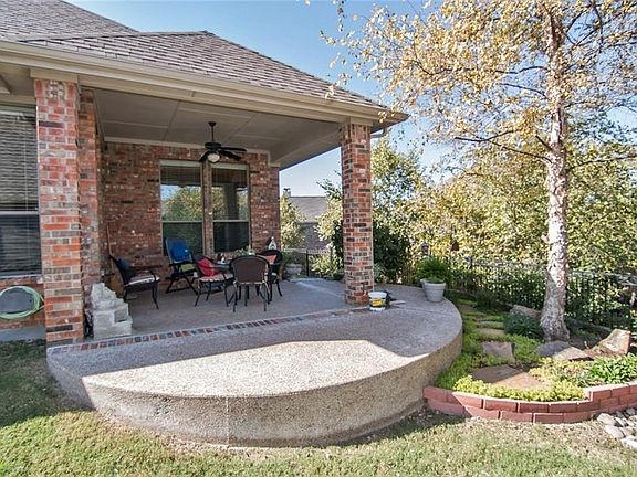 2nd image of 744 Pelican Hills Dr