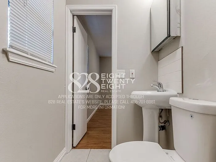 8129 NW 28th Ter — Photo 21