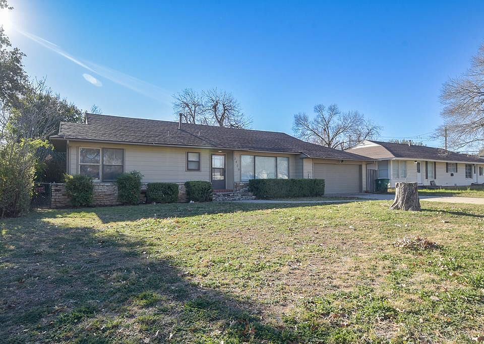 1st image of 2409 W Avenue L