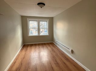 196 Parkhurst St APT 1, Newark, NJ 07114
