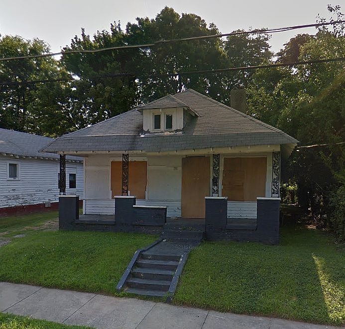 1st image of 922 N Claybrook St