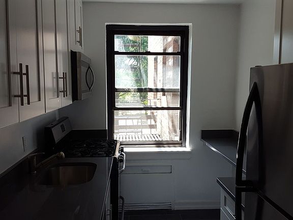 3rd image of 7540 Bell Blvd APT 2H