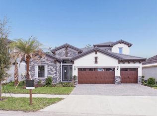 35483 Big Hawk Dr, Zephyrhills, FL 33541