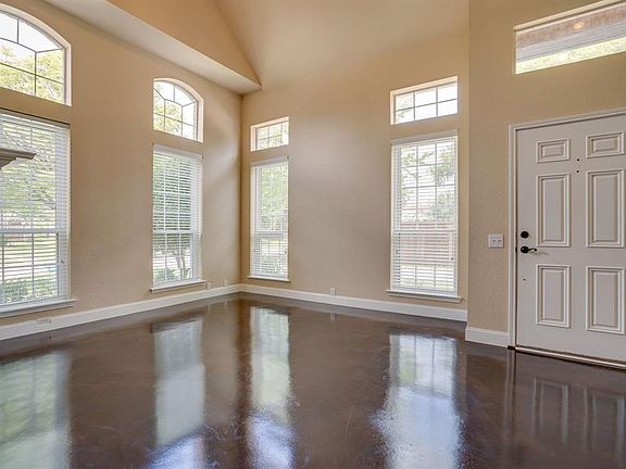 5th image of 6894 Winston Dr