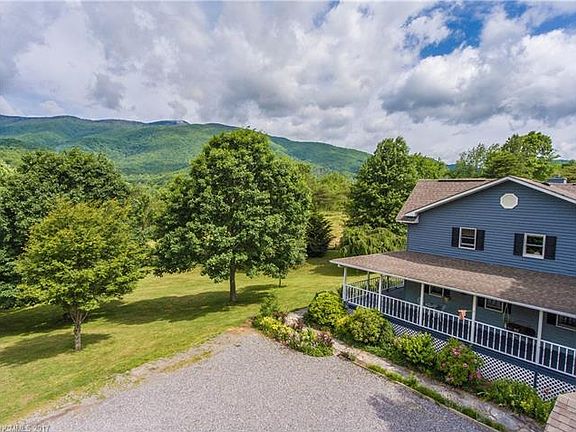5th image of 265 Apple Hill Dr