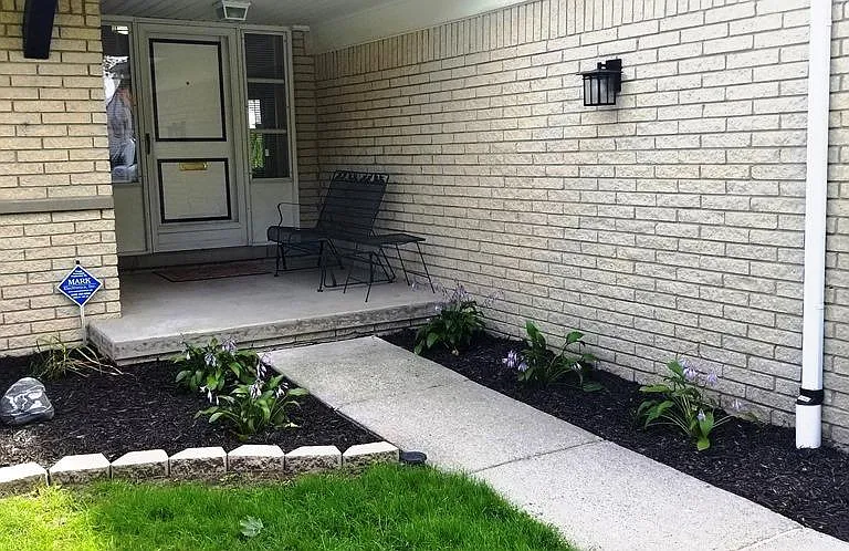 15236 Willowbrook Ln — Photo 3
