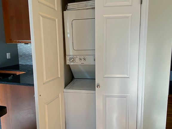 5th image of 317 10th St NE APT 14