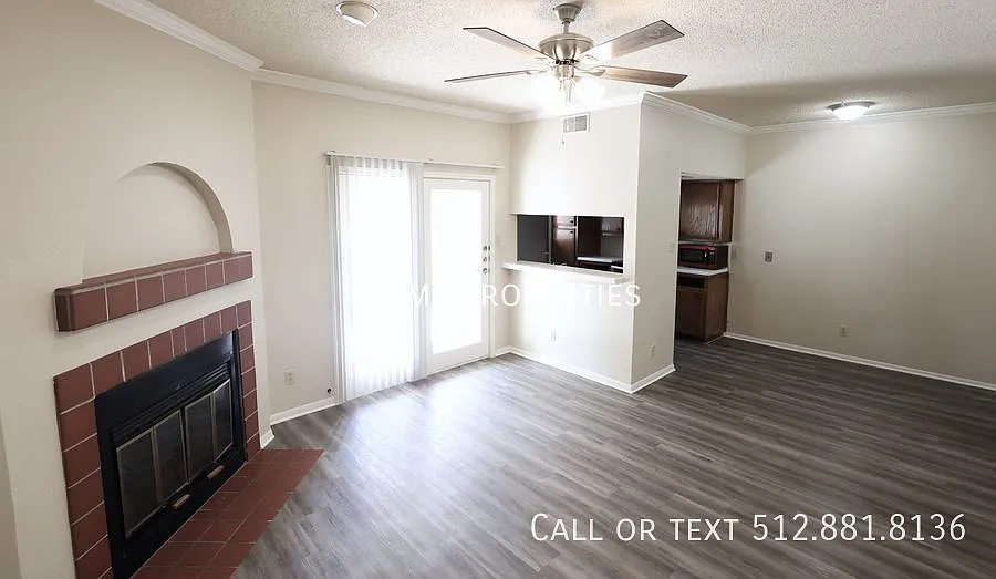Amazing Condo, Incredible Location! — Photo 3