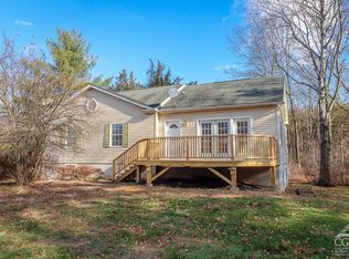 149 Spring Rd, Hudson, NY 12534