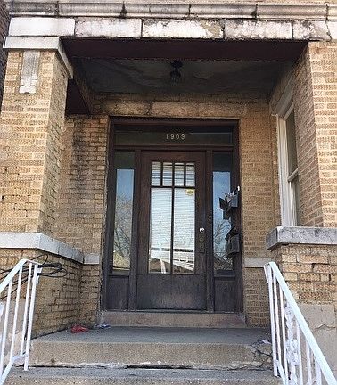 4th image of 1909 S 50th Ave