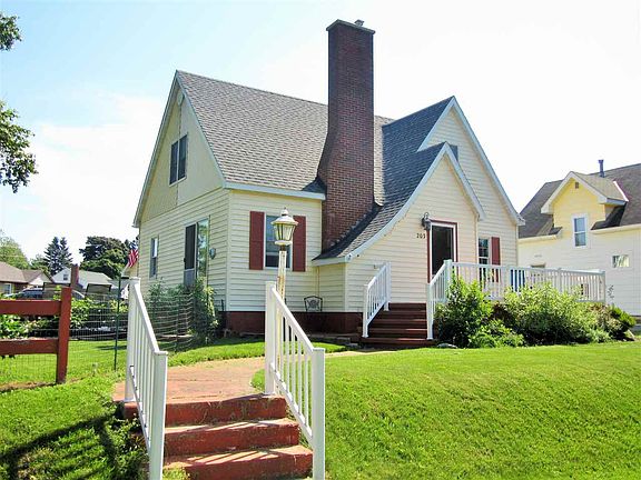 2nd image of 203 Terrace Ave