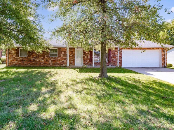 204 Red Bird St, Troy, IL 62294