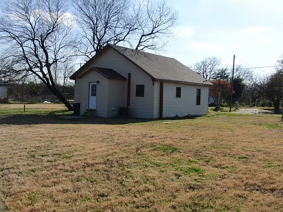 3rd image of 201 S Live Oak Ave
