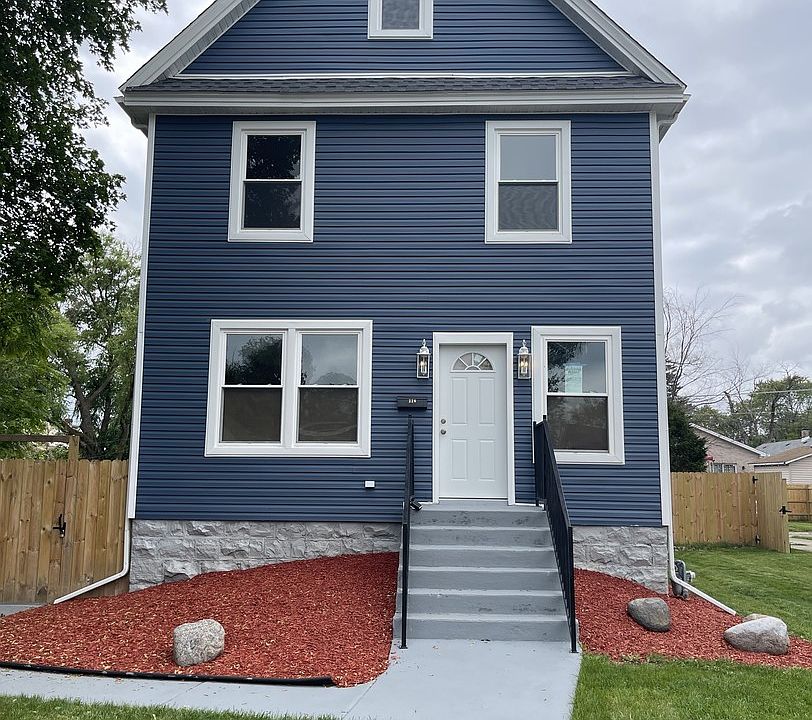 1st image of 226 S 17th Ave