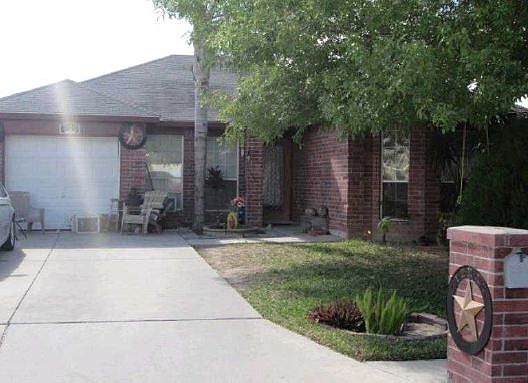 1st image of 720 Huisache St