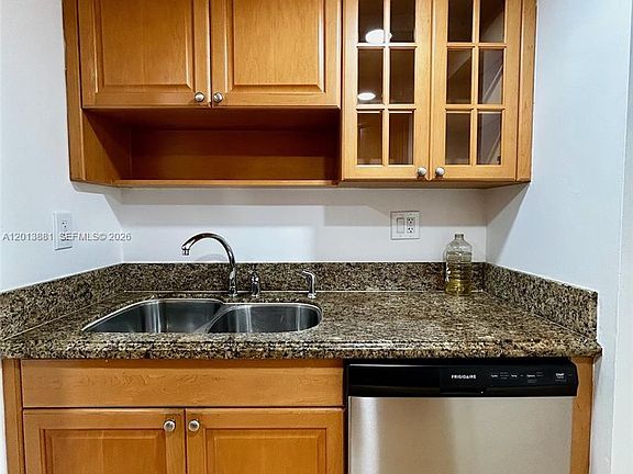5th image of 7451 NW 16th St #304