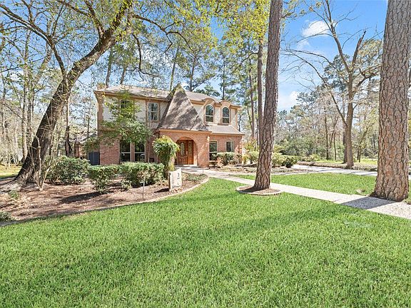 2nd image of 2 Noontide Cir