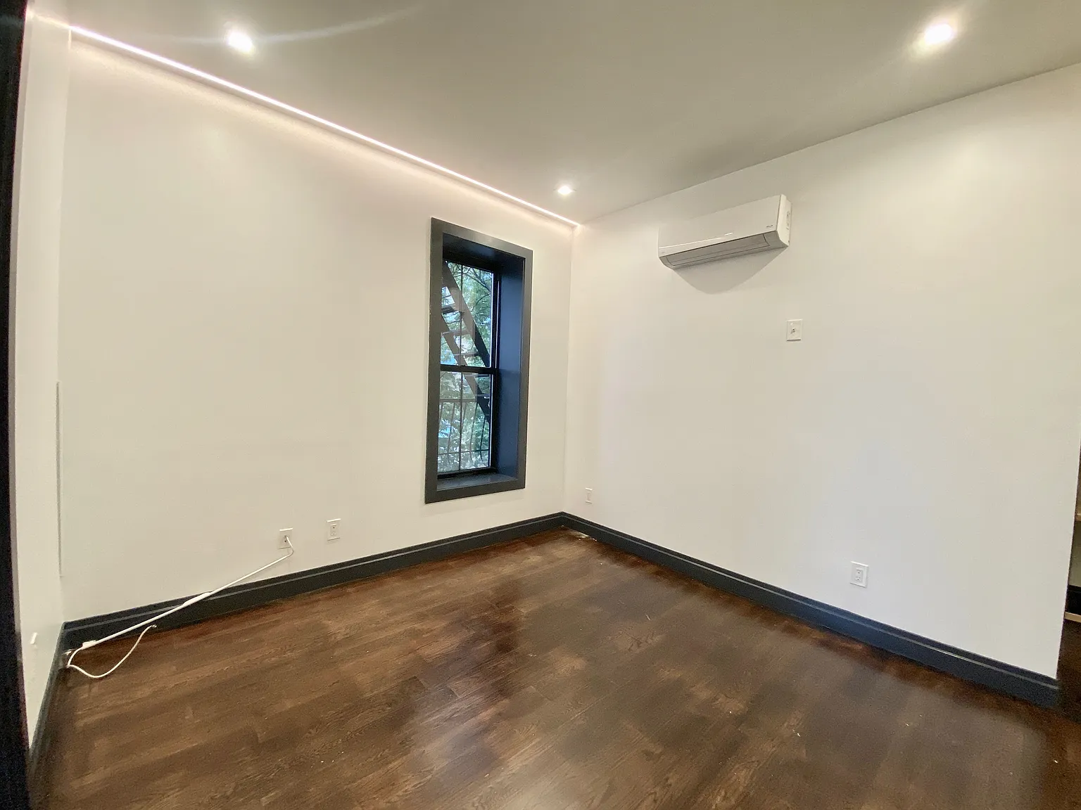 119 Kent Avenue — Photo 2