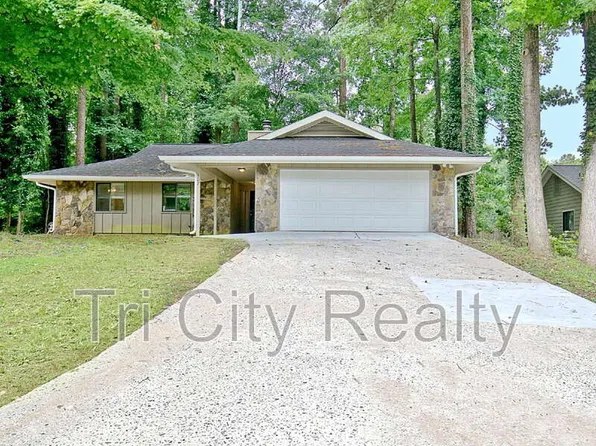 107 Gelding Garth, Peachtree City, GA 30269