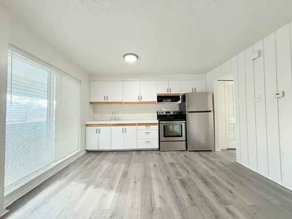 951 N Redwood Rd, Salt Lake City, UT
