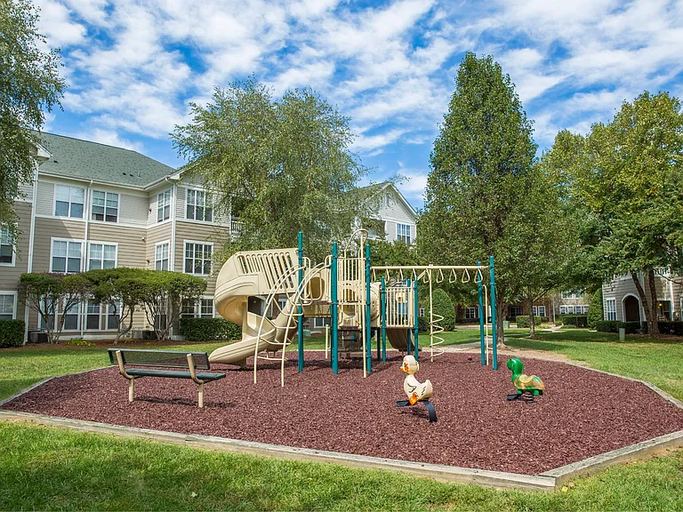 Brookberry Park Apartments — Photo 40
