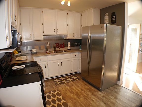 3rd image of 7654 W Jamison Dr