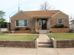 1106 E 13th St, Sweetwater, TX 79556