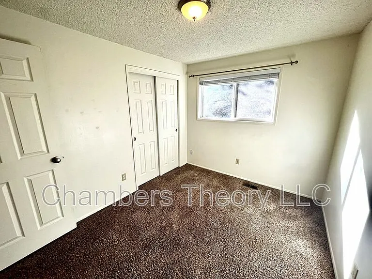 695 SE Centennial St #B — Photo 26