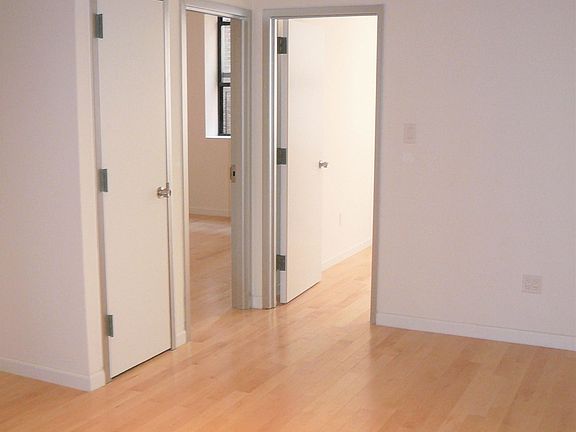 2nd image of 346 E 15th St APT 6