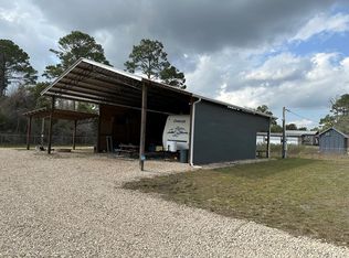 811 NE 3rd St, Carrabelle, FL 32322