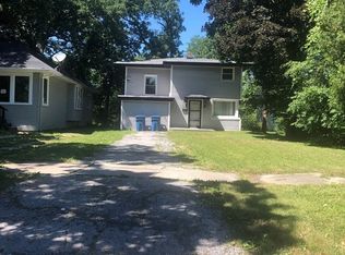 243 Calumet Blvd, Harvey, IL 60426