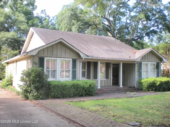 607 E Percy St, Indianola, MS 38751