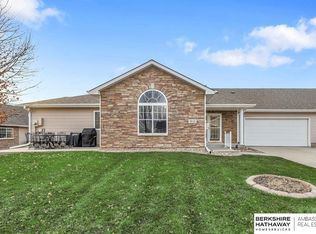 8610 N 161st Plz, Bennington, NE 68007