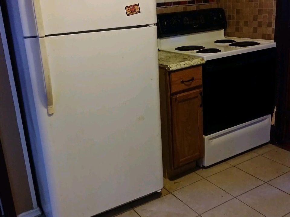 2nd image of 19303 Buffalo St