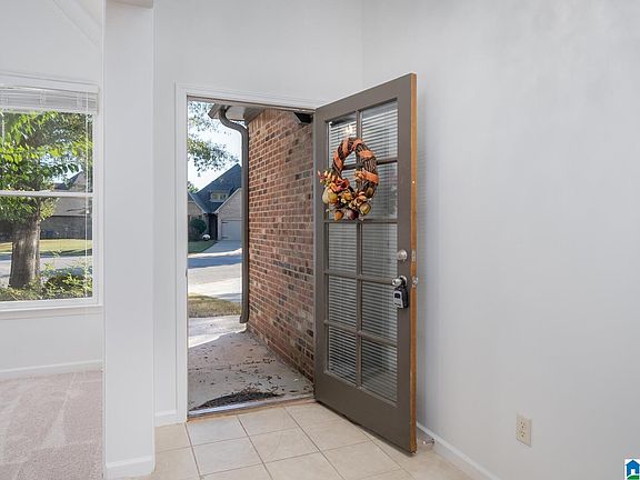 5th image of 2327 Abbeyglen Cir