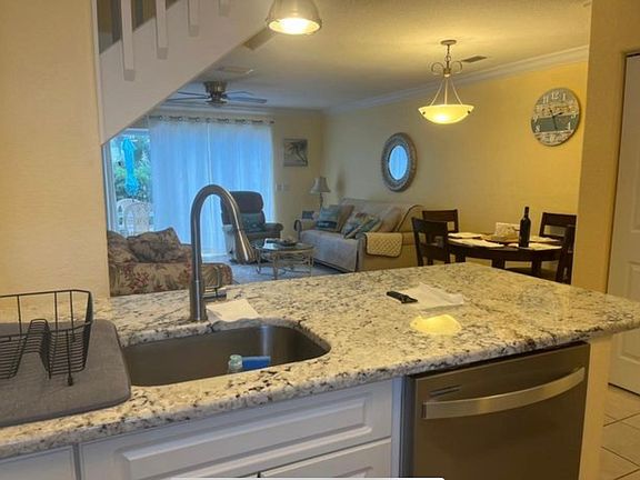 3rd image of 644 Seaport Blvd #226