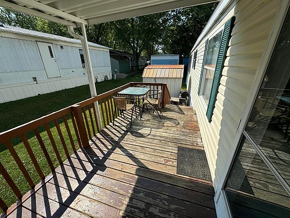 3rd image of 247 Norman Ln