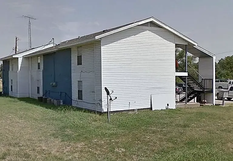 401 E Polk Ave — Photo 2