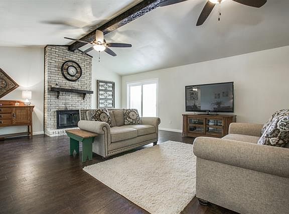 4th image of 704 Lake Highlands Dr