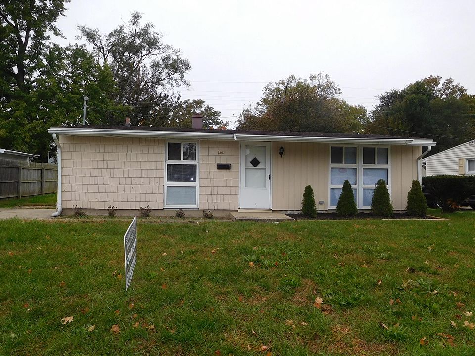 1st image of 1307 Manchester Dr