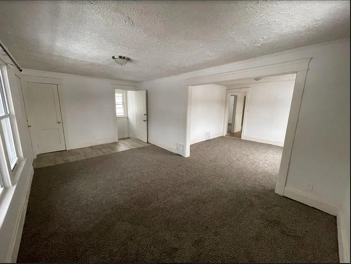 3 bed, 1170 sqft, $1,150 — Photo 3