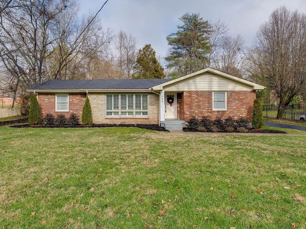 384 Barrywood Dr