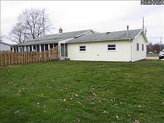 2nd image of 15639 Oakdale St