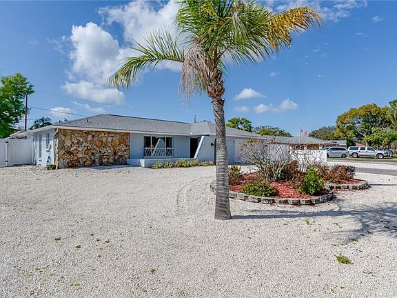 2nd image of 5844 Riddle Rd