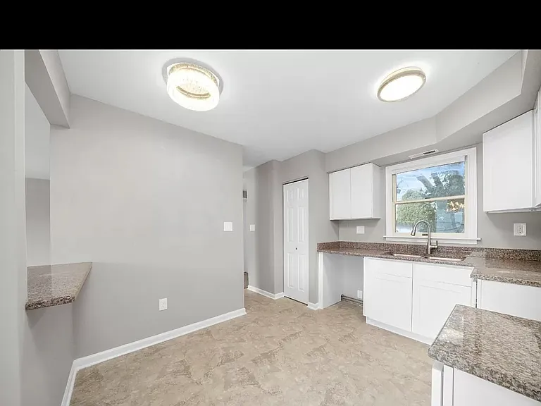 6083 Pennsylvania Dr — Photo 14
