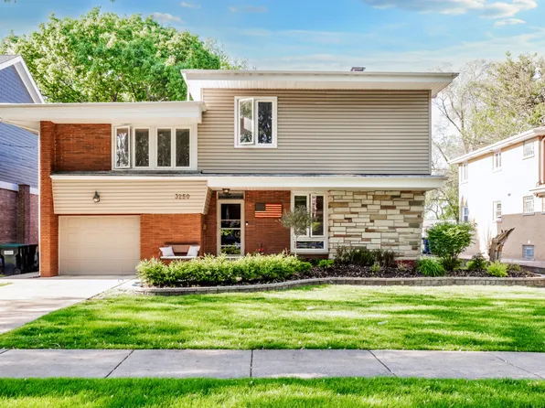 3250 W 97th St, Evergreen Park, IL 60805