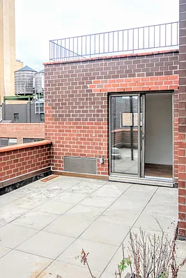 Rented by MNS | media 2