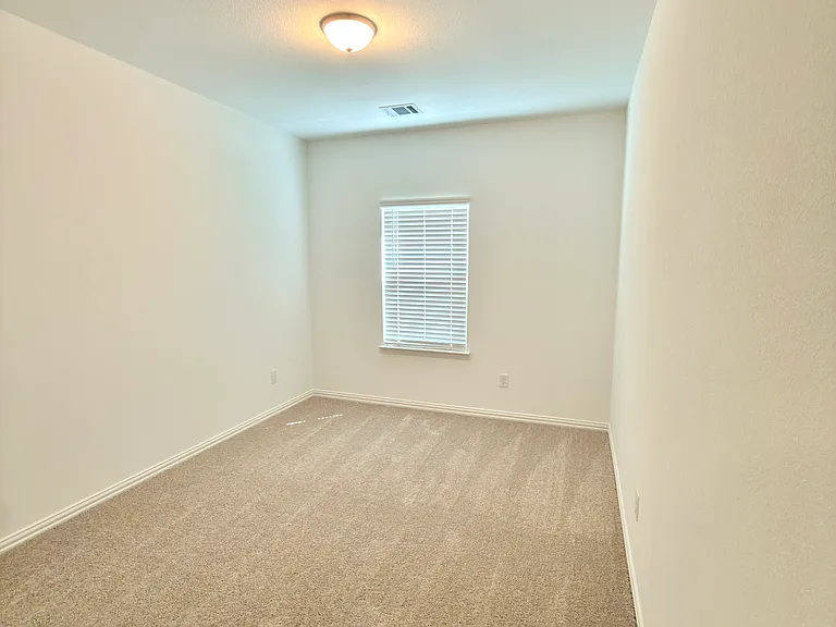 1175 Doris May Dr — Photo 23